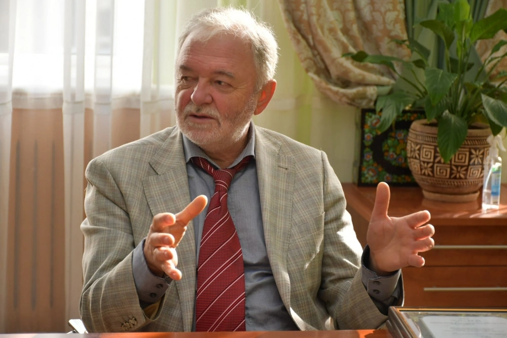 Голова Поважної Ради нагородив Подяками представників Тернопільської Регіональної ради