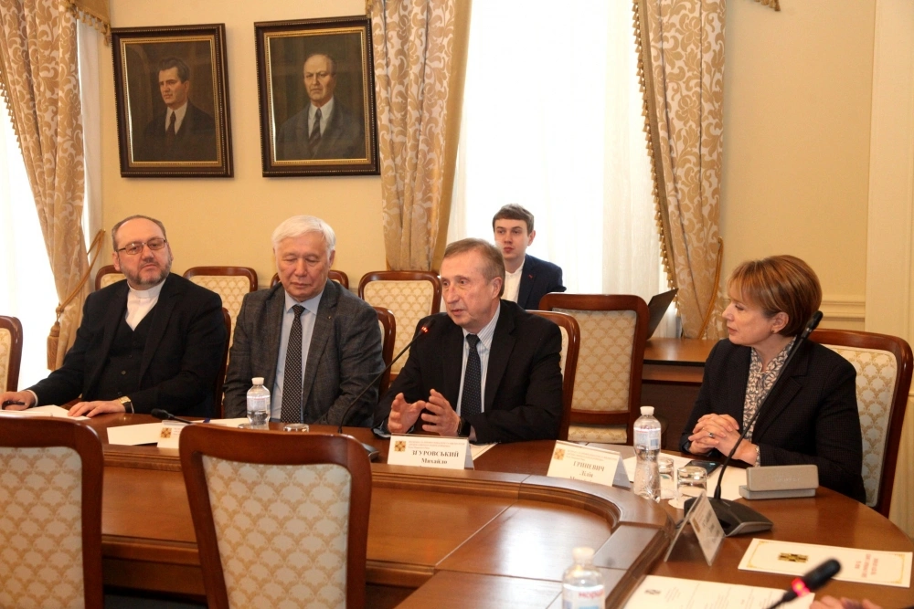Відбулося засідання Поважної Ради