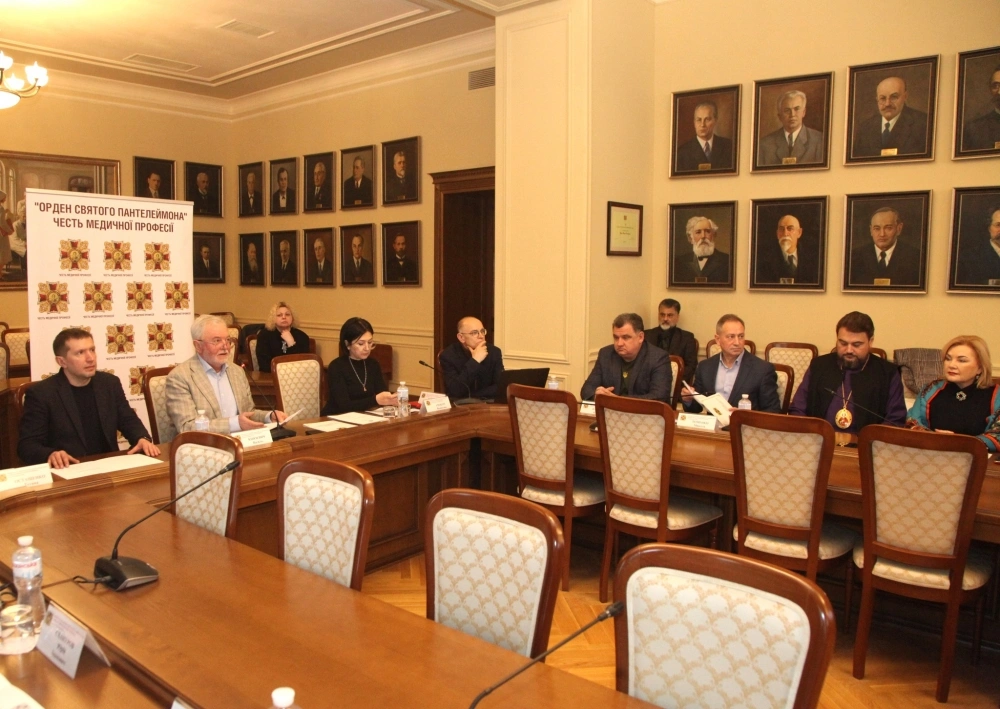 Відбулося засідання Поважної Ради