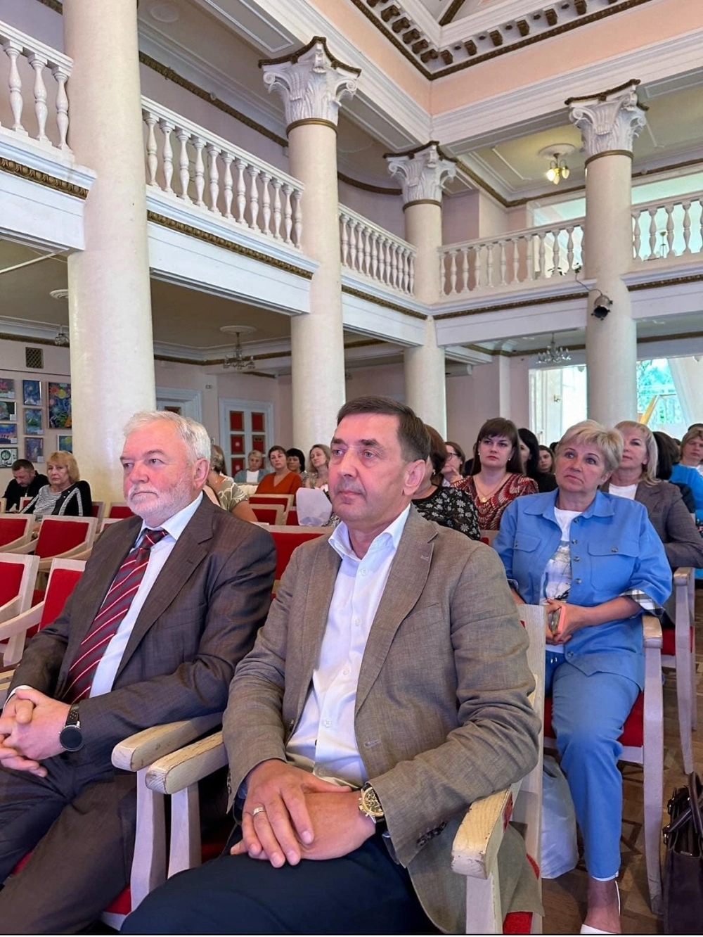 Хмельницький: « З такими людьми наша нація переможе» - названо претендентів на Відзнаку