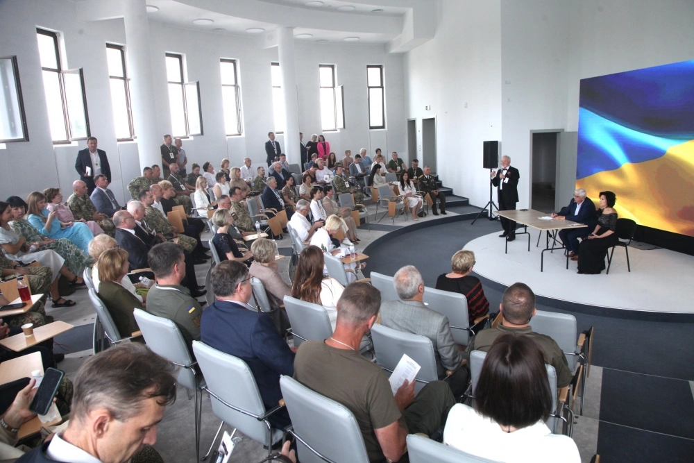 Відбулася зустріч Голови Поважної Ради з Лауреатами Відзнаки