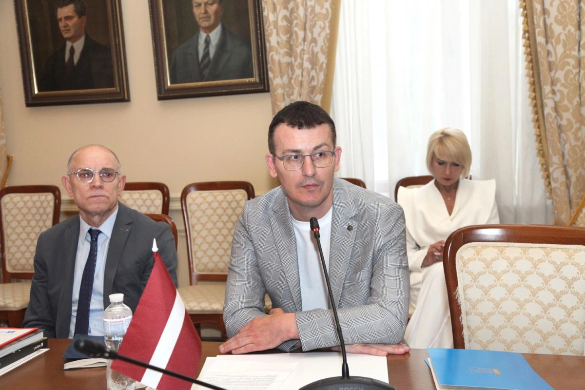 Синергія порятунку та істини: Орден Святого Пантелеймона та НСЖУ підписали Меморандум про стратегічну співпрацю