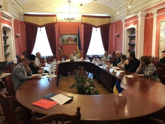 Відбулося останнє засідання Поважної Ради перед 9-им серпня