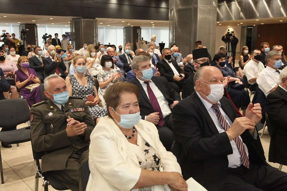 The awarding of all health professionals 9th August 2020 happened!